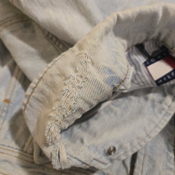Vintage Tommy Hilfiger Jean Jacket Denim Trucker 90s Distressed Faded Mens Med.. - Picture 4 of 16